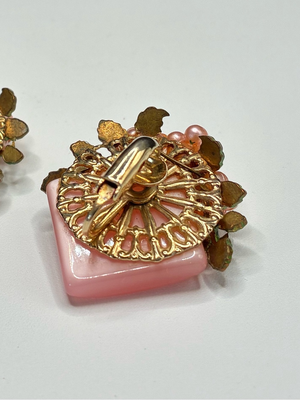 Vintage Resin Pink Floral Cluster Clip-On Earrings - Picture 12 of 15